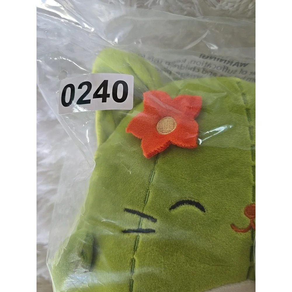 Original 8-Inch Ms. Miss Green Cactus Cat -‎ Official Jazwares Plush (Little)